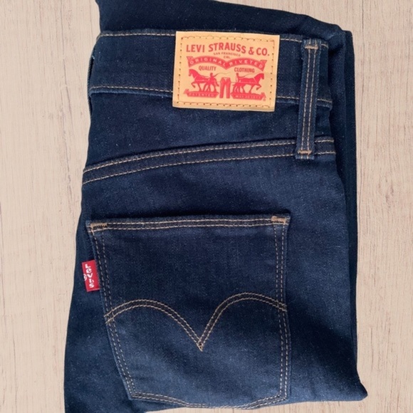Levi’s slimming skinny ankle jeans 27 - Picture 5 of 14